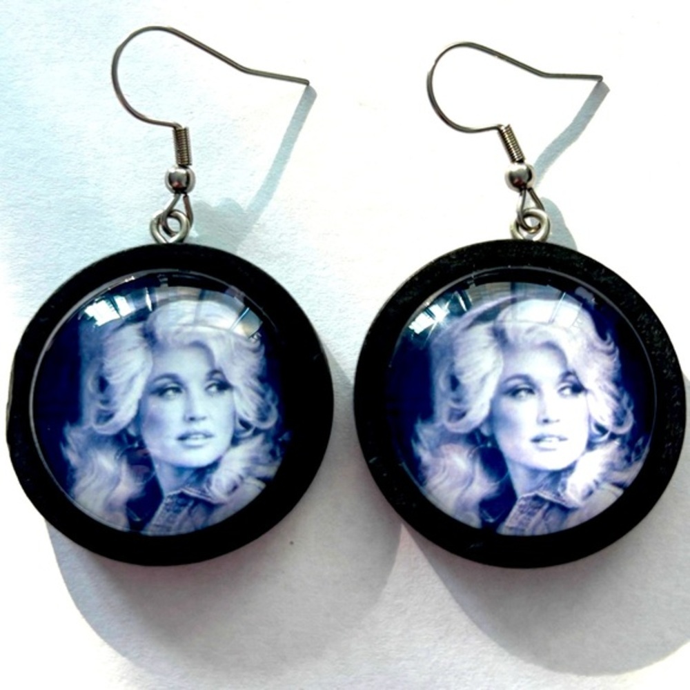 Dolly Parton Chunky Wood Earrings, NWT